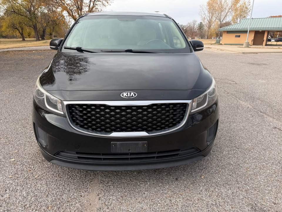 Kia SEDONA LX  2016