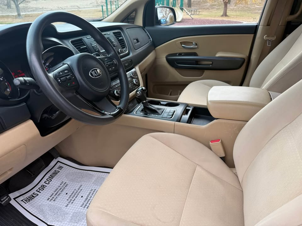 Kia SEDONA LX  2016