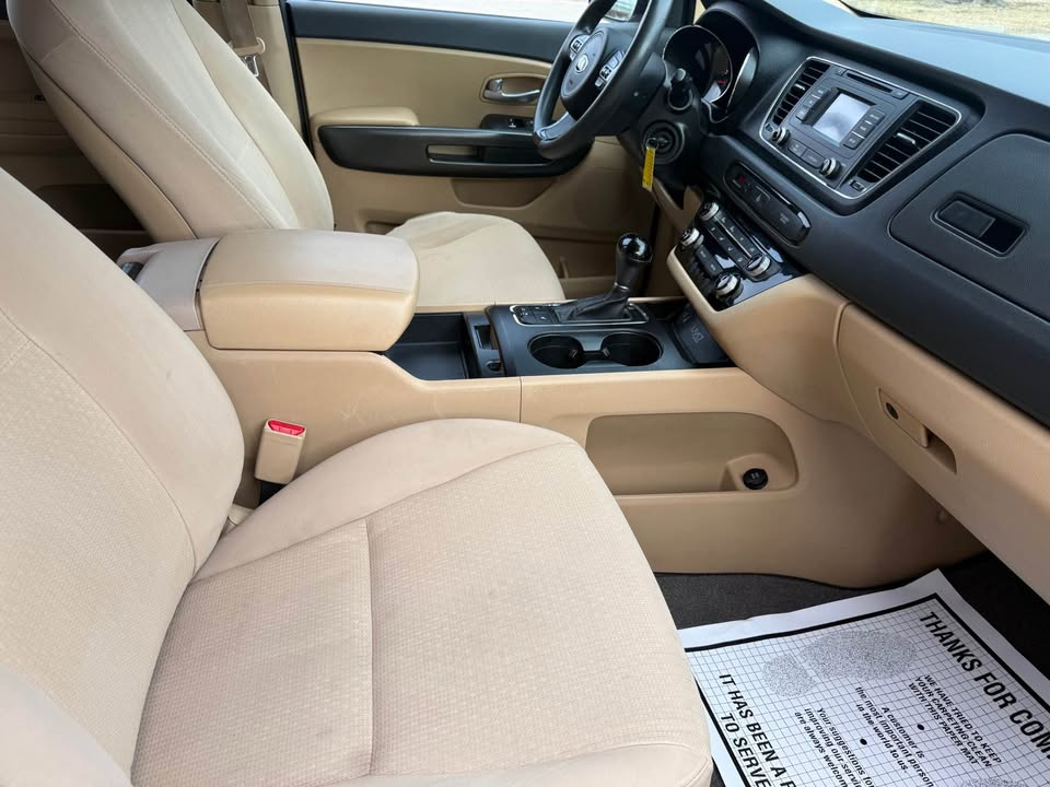 Kia SEDONA LX  2016