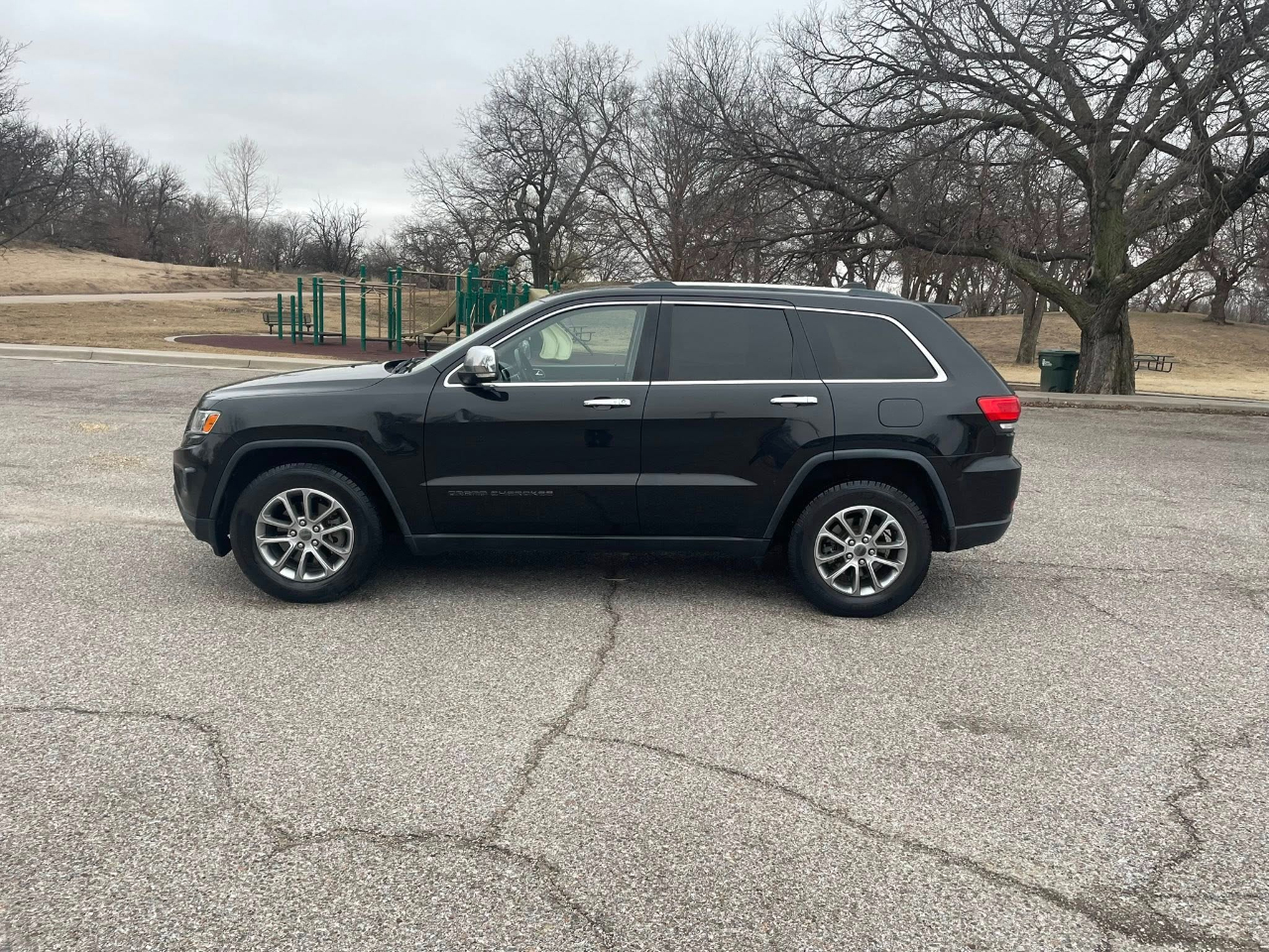 Jeep Grand Cherokee Limited 2WD 2015