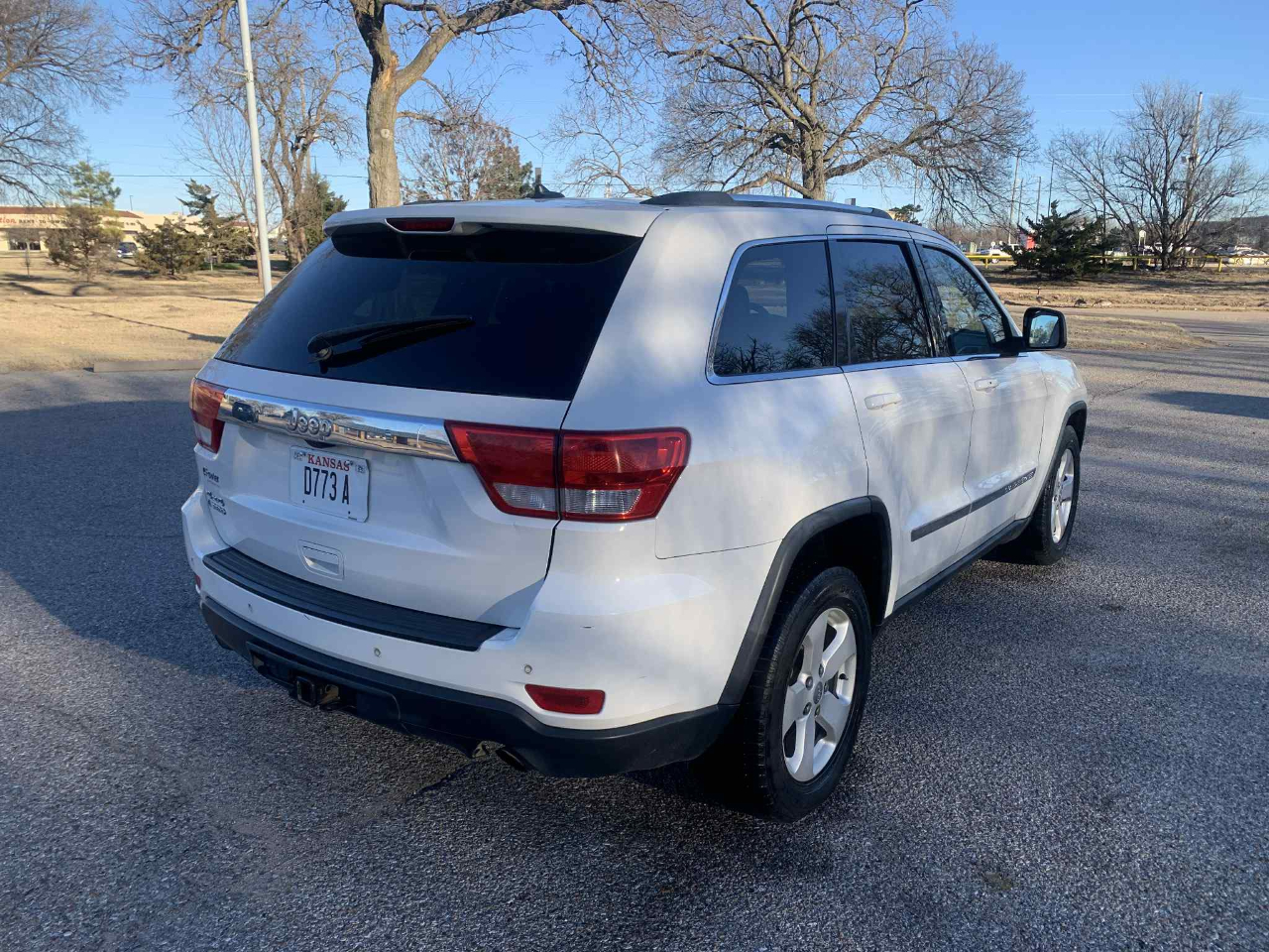 Jeep Grand Cherokee Laredo 4WD 2011