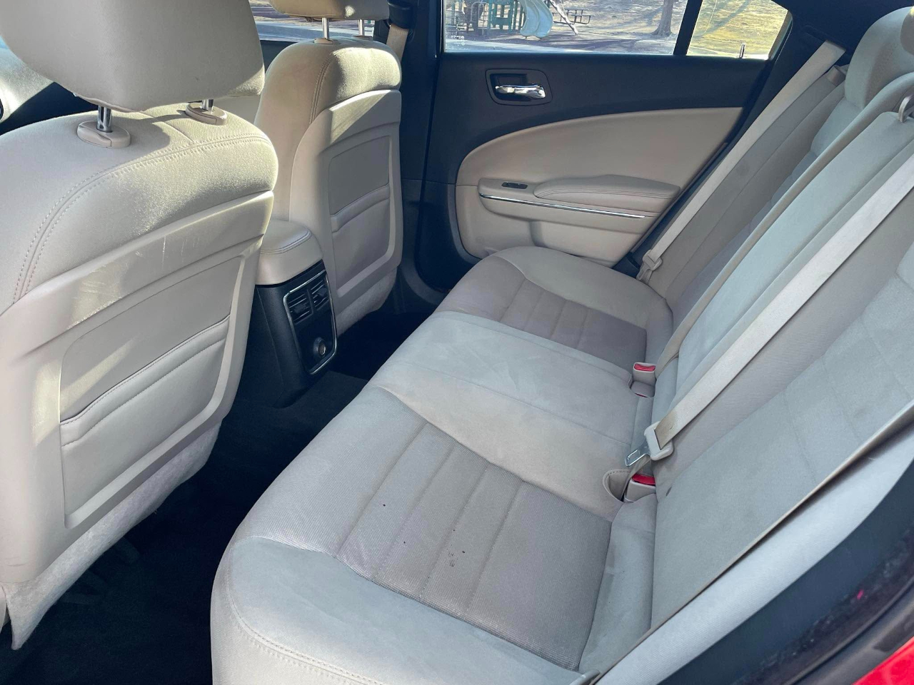 Dodge Charger SE 2012