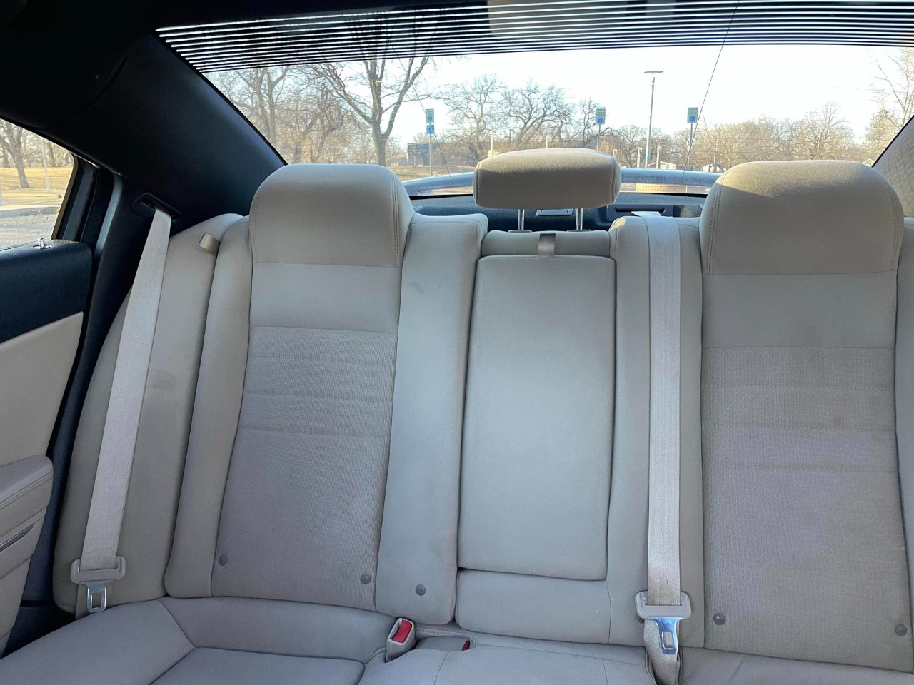 Dodge Charger SE 2012