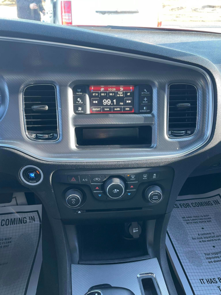 Dodge Charger SE 2012