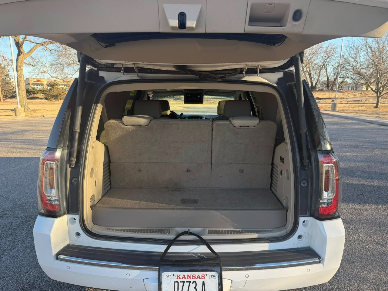 GMC Yukon Denali 4WD 2015