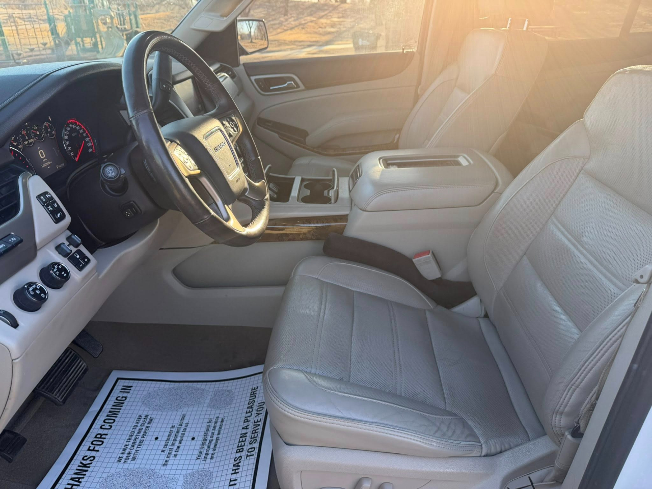 GMC Yukon Denali 4WD 2015