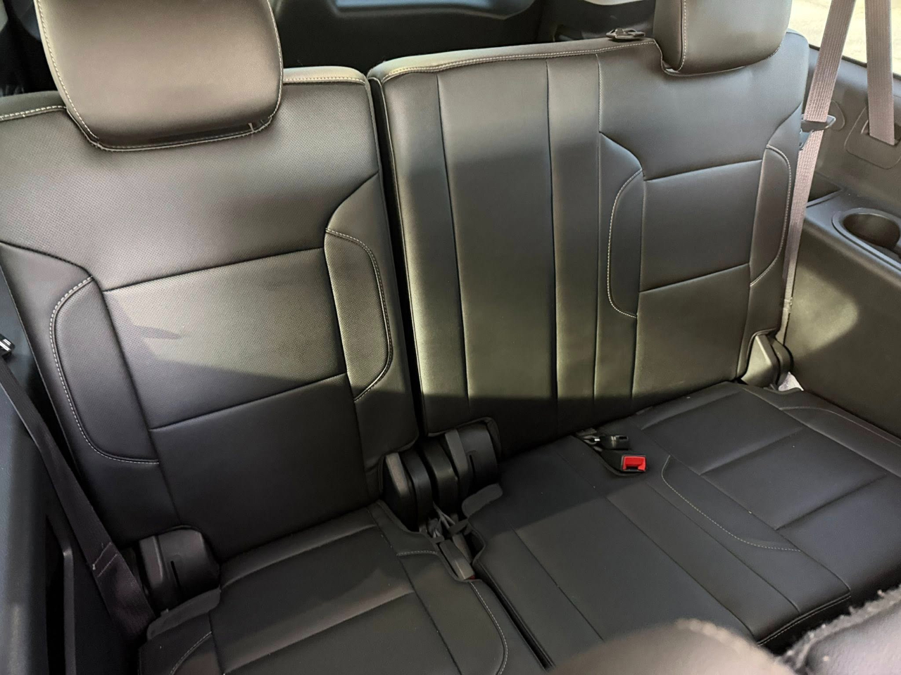 GMC Yukon XL SLT 1/2 Ton 2WD 2015