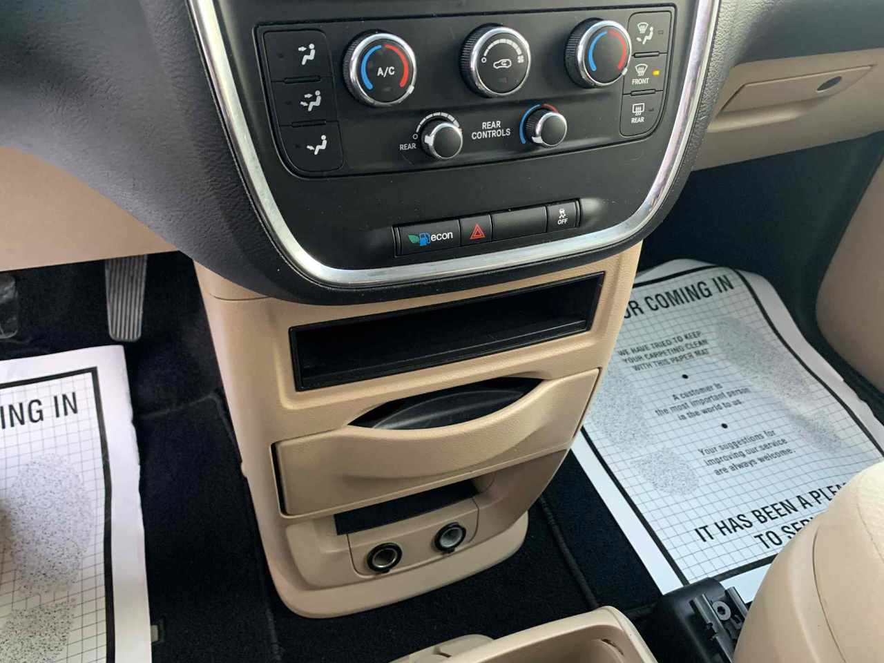 Dodge Grand Caravan SE 2015