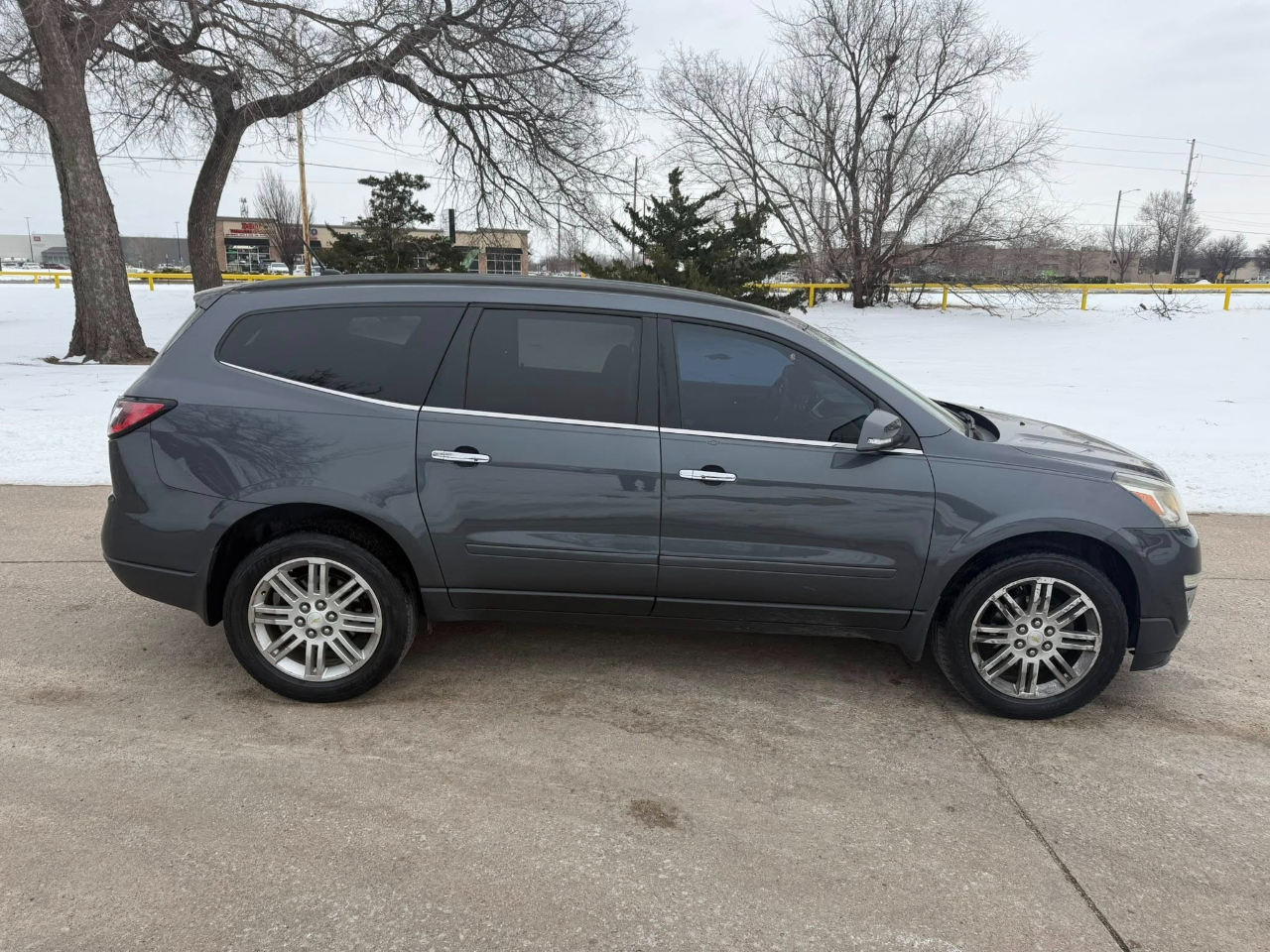 Chevrolet Traverse 1LT FWD 2013