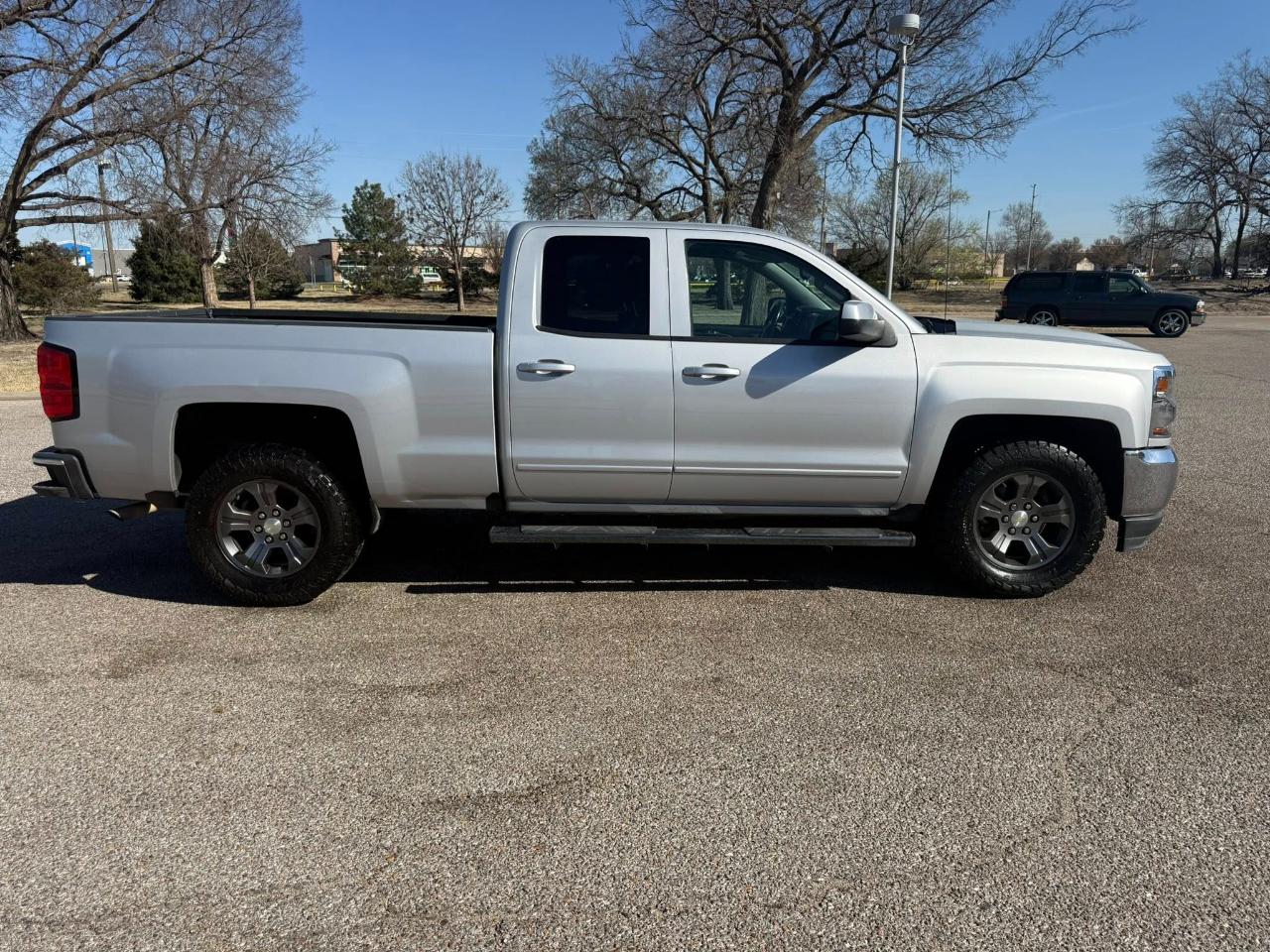 Chevrolet Silverado 1500 LT Double Cab 2WD 2018