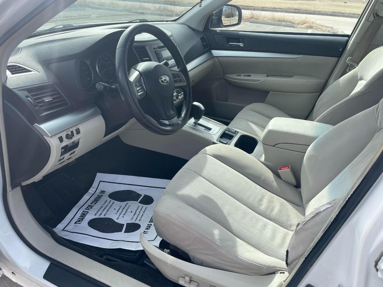 Subaru Legacy 2.5i Premium 2013