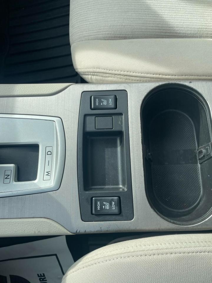 Subaru Legacy 2.5i Premium 2013