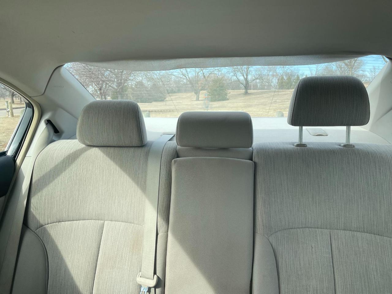 Subaru Legacy 2.5i Premium 2013