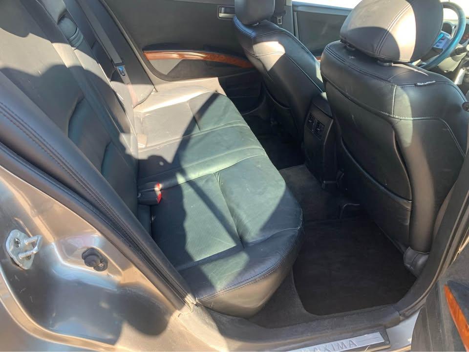 Nissan Maxima SE 2004