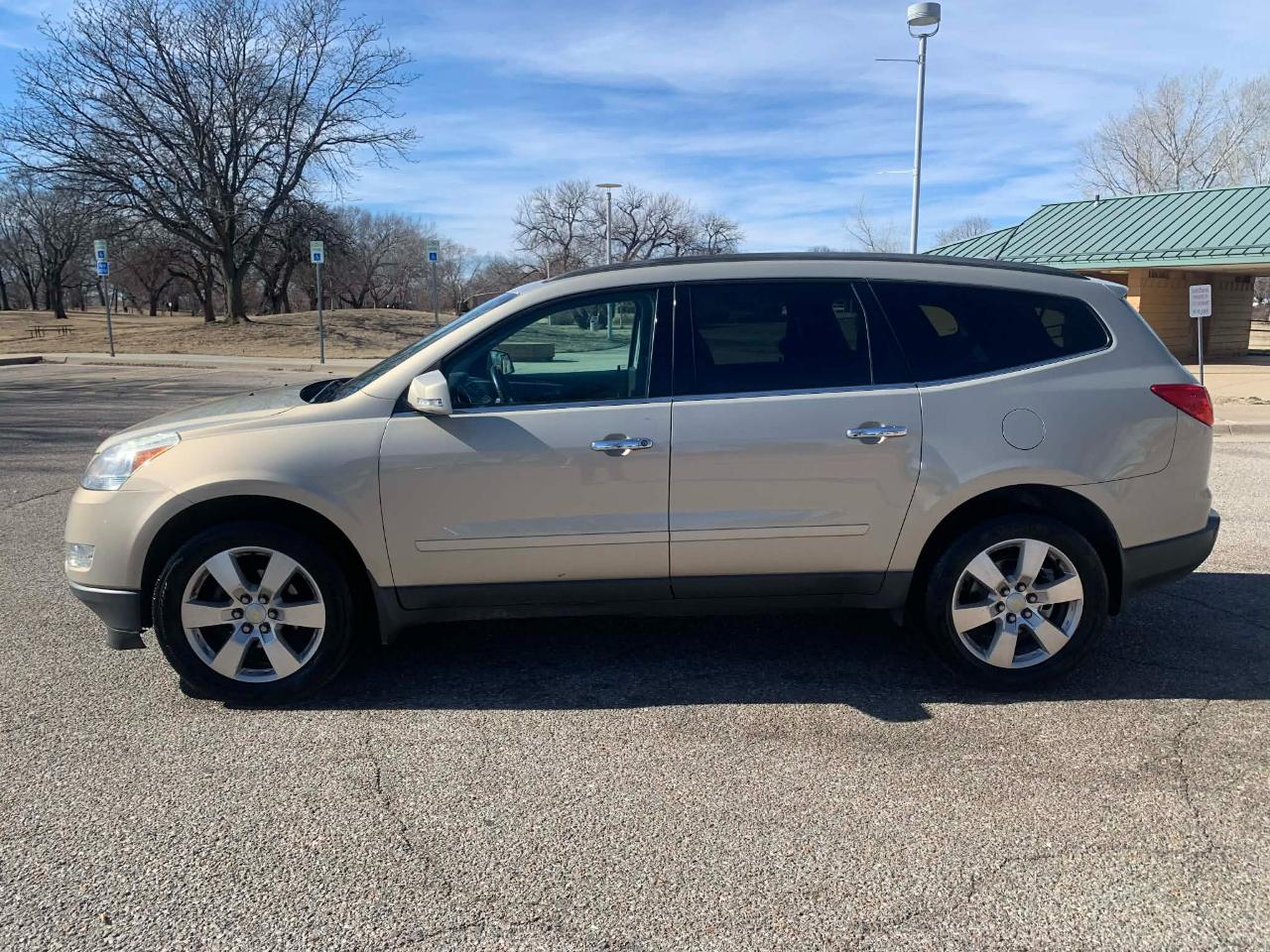 Chevrolet Traverse LT FWD 2012