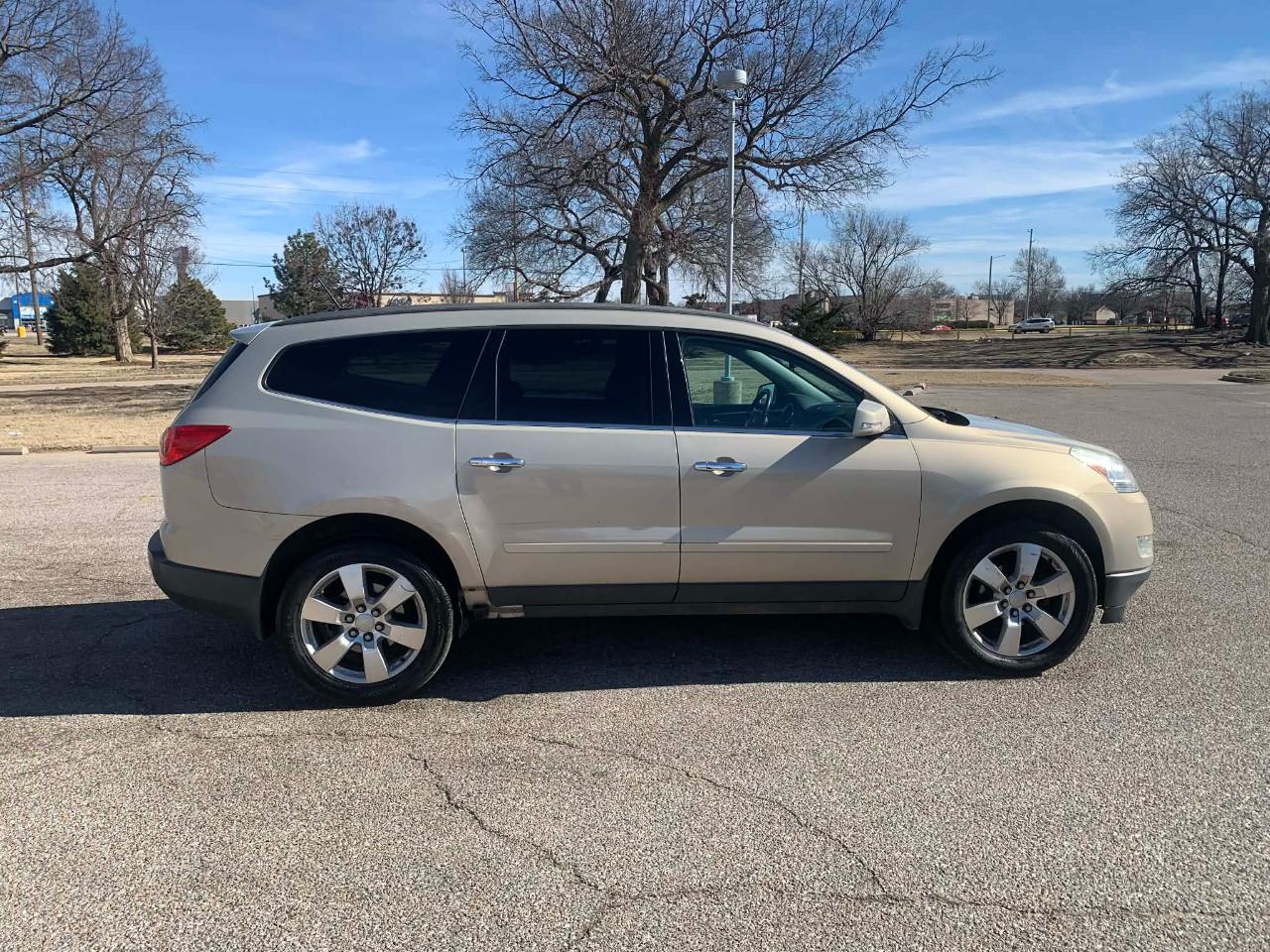 Chevrolet Traverse LT FWD 2012