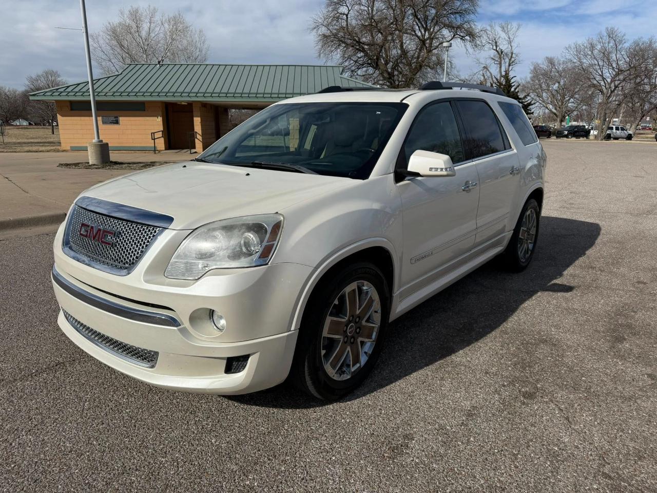 GMC Acadia Denali AWD 2012