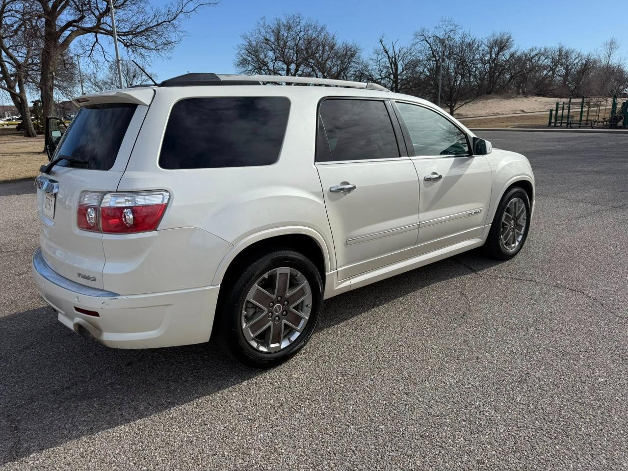 GMC Acadia Denali AWD 2012