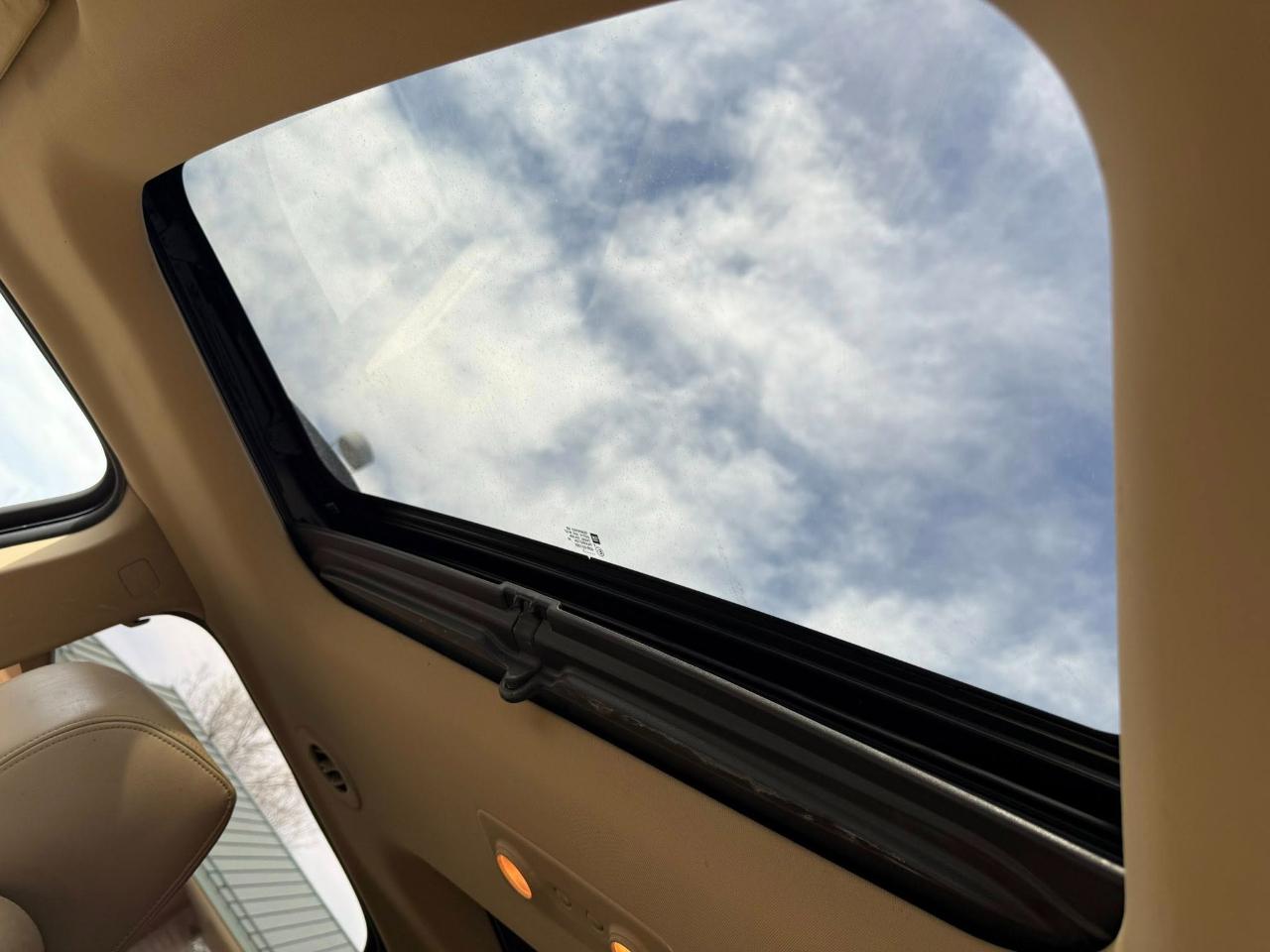 GMC Acadia Denali AWD 2012