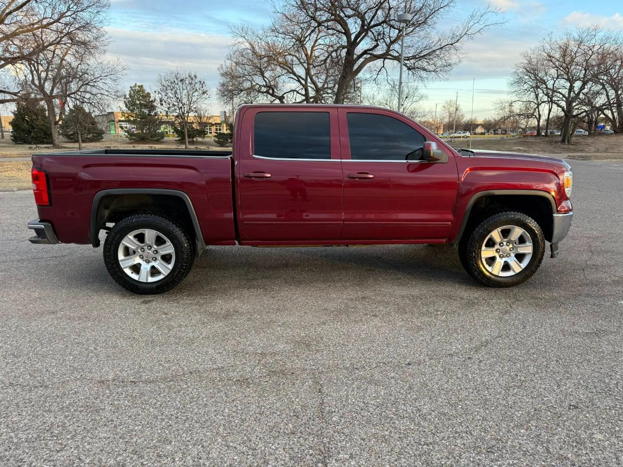 GMC Sierra 1500 SLE Crew Cab Long Box 2WD 2014