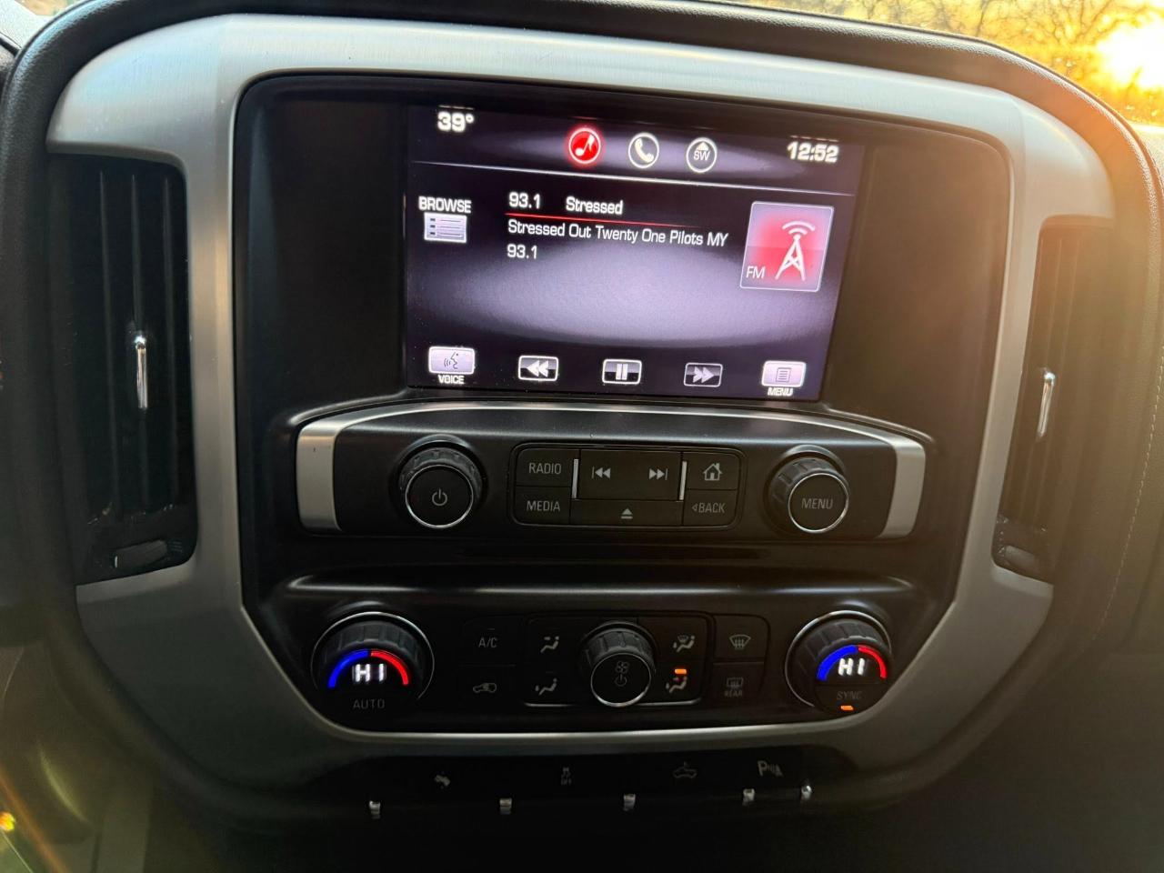 GMC Sierra 1500 SLE Crew Cab Long Box 2WD 2014