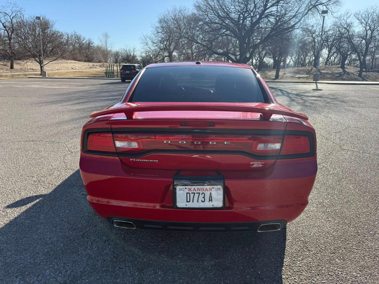 Dodge Charger SE 2011