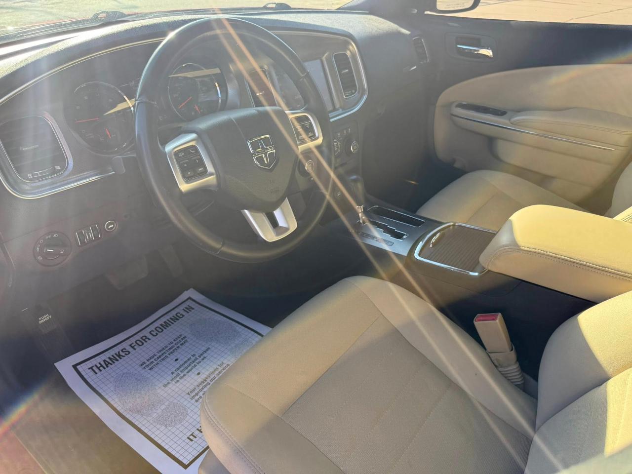 Dodge Charger SE 2011