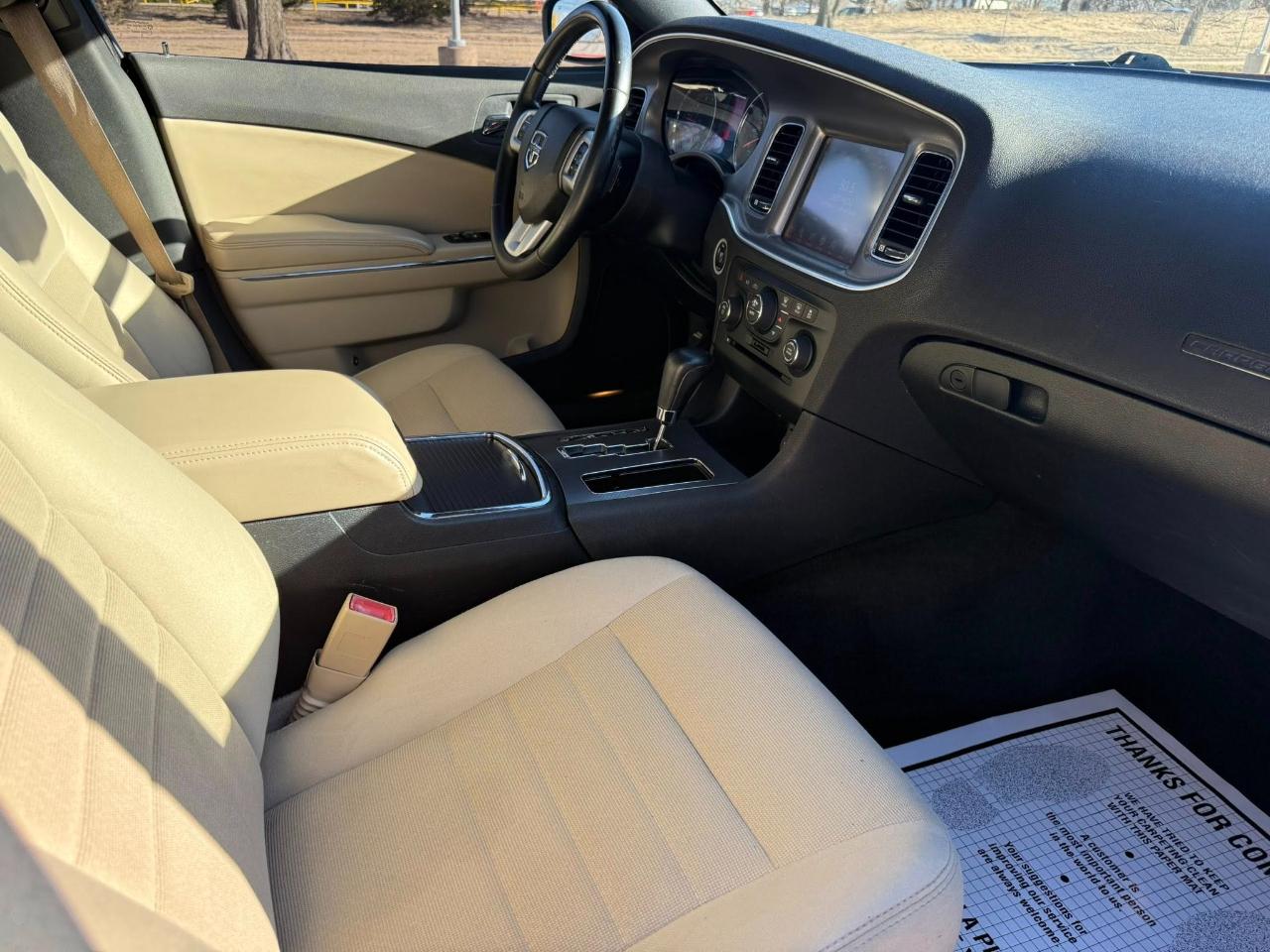 Dodge Charger SE 2011