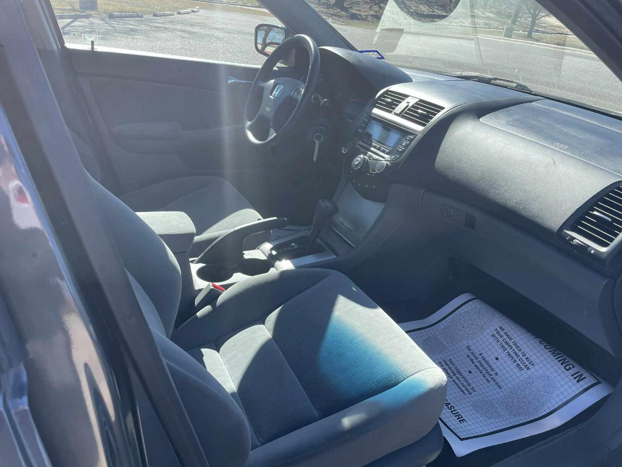 Honda Accord EX-L Sedan AT with XM Radio 2004