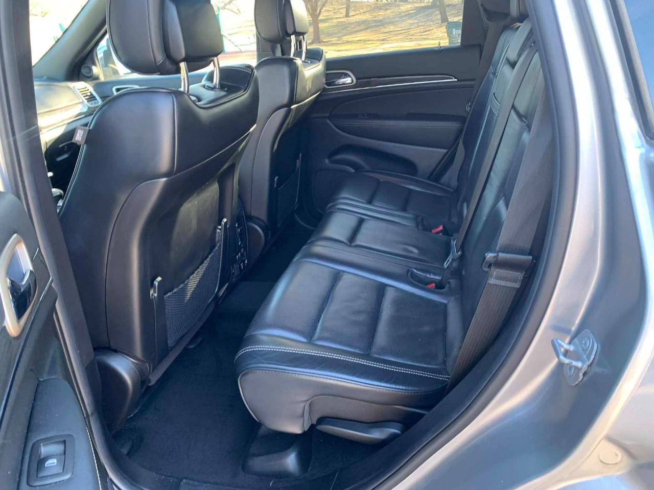 Jeep Grand Cherokee Overland 2WD 2014