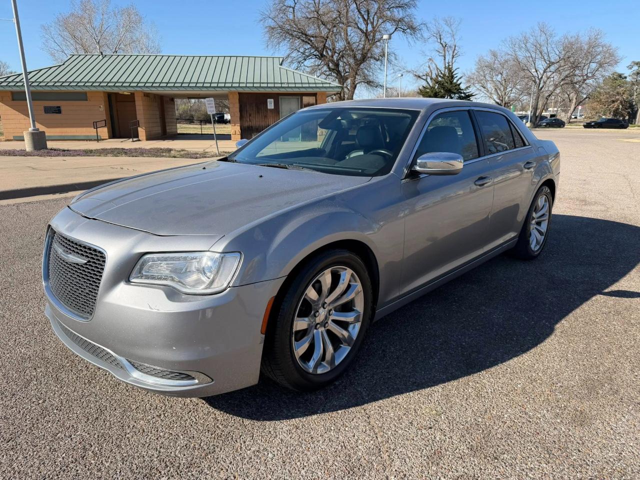 Chrysler 300 Limited RWD 2016