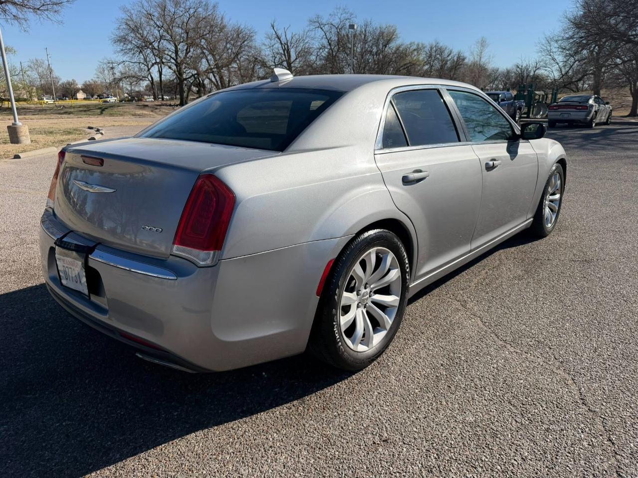 Chrysler 300 Limited RWD 2016