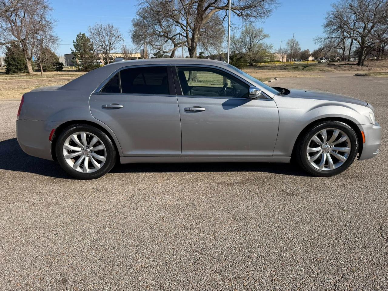 Chrysler 300 Limited RWD 2016