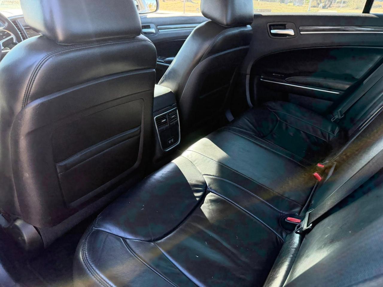 Chrysler 300 Limited RWD 2016