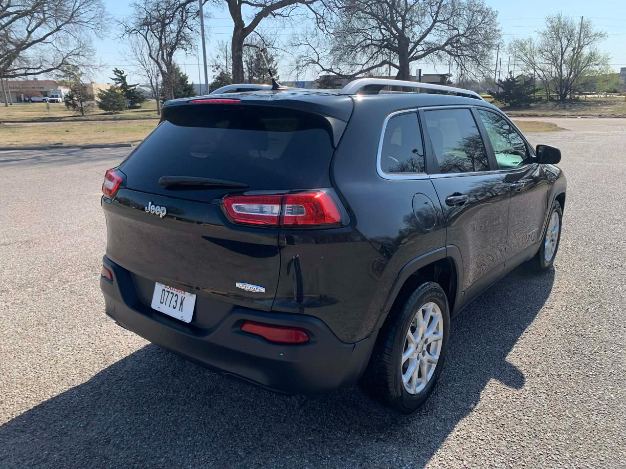 Jeep Cherokee Latitude FWD 2014