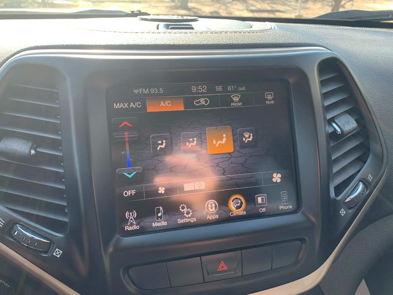 Jeep Cherokee Latitude FWD 2014