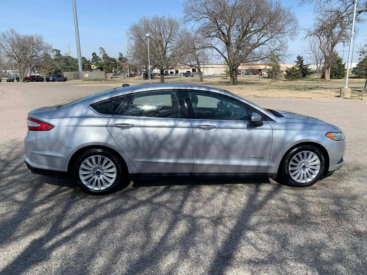 Ford Fusion Hybrid S 2015