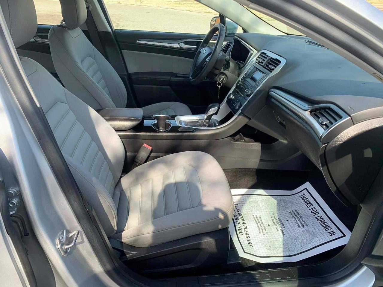 Ford Fusion Hybrid S 2015