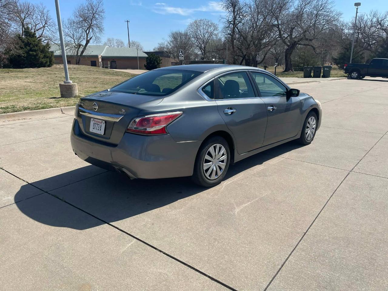 Nissan Altima 2.5 SV 2015