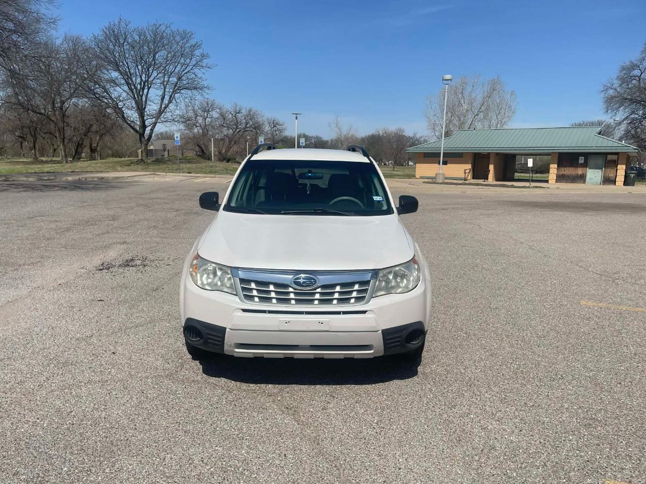 Subaru Forester 2.5X Touring 2011