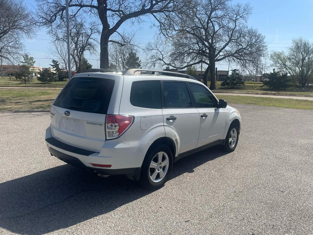 Subaru Forester 2.5X Touring 2011