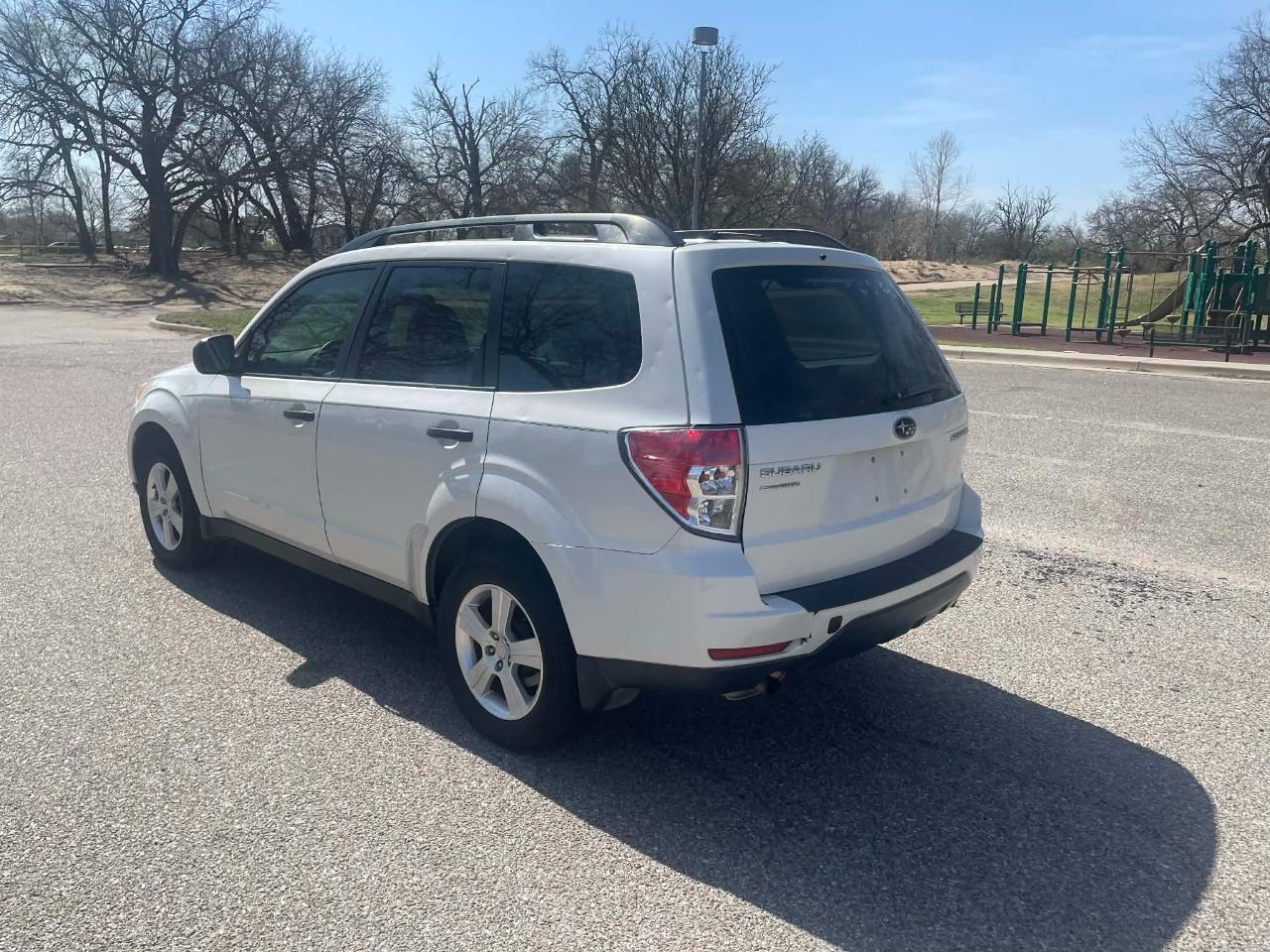 Subaru Forester 2.5X Touring 2011