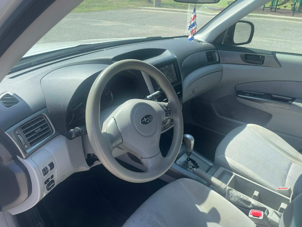 Subaru Forester 2.5X Touring 2011