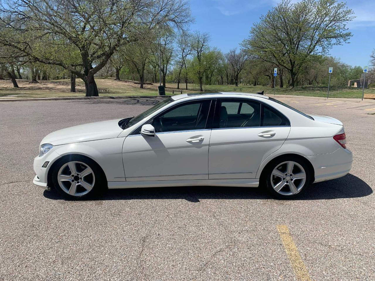 Mercedes-Benz C-Class C300 4MATIC Sport Sedan 2010