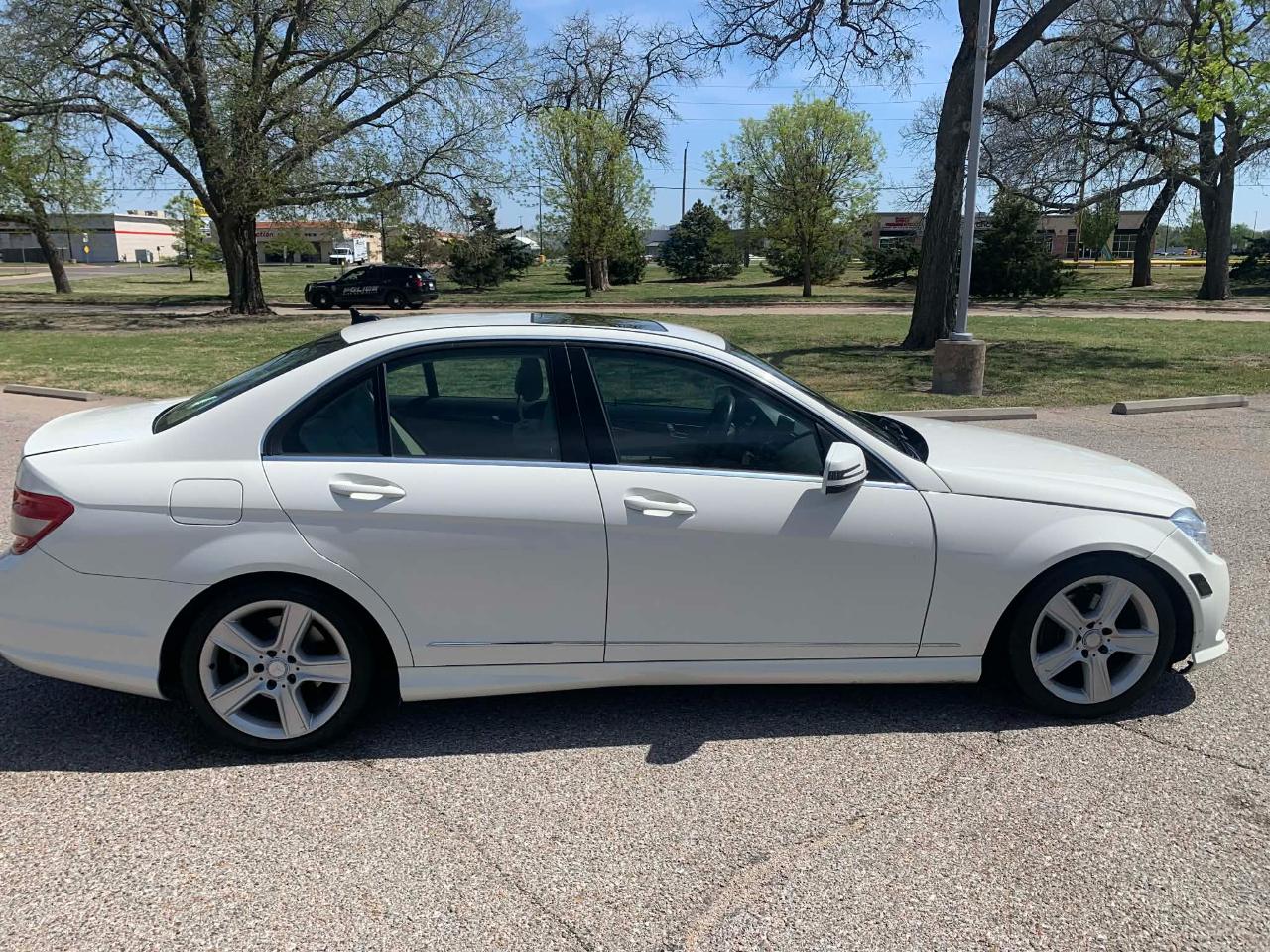 Mercedes-Benz C-Class C300 4MATIC Sport Sedan 2010