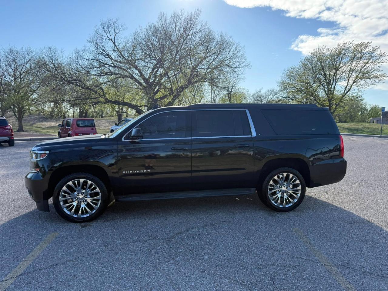 Chevrolet Suburban LT 1500 4WD 2015