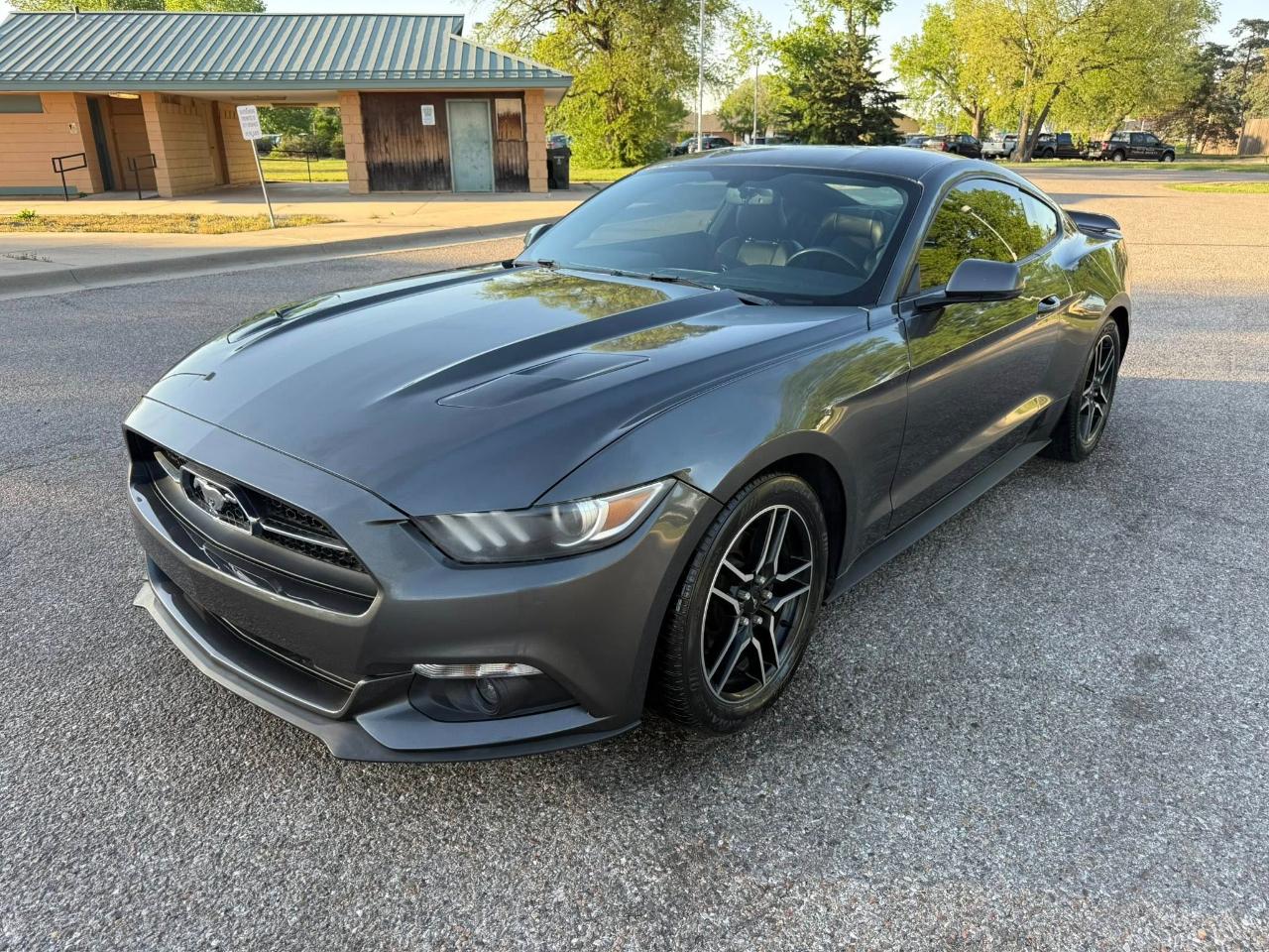 Ford Mustang EcoBoost Coupe 2017