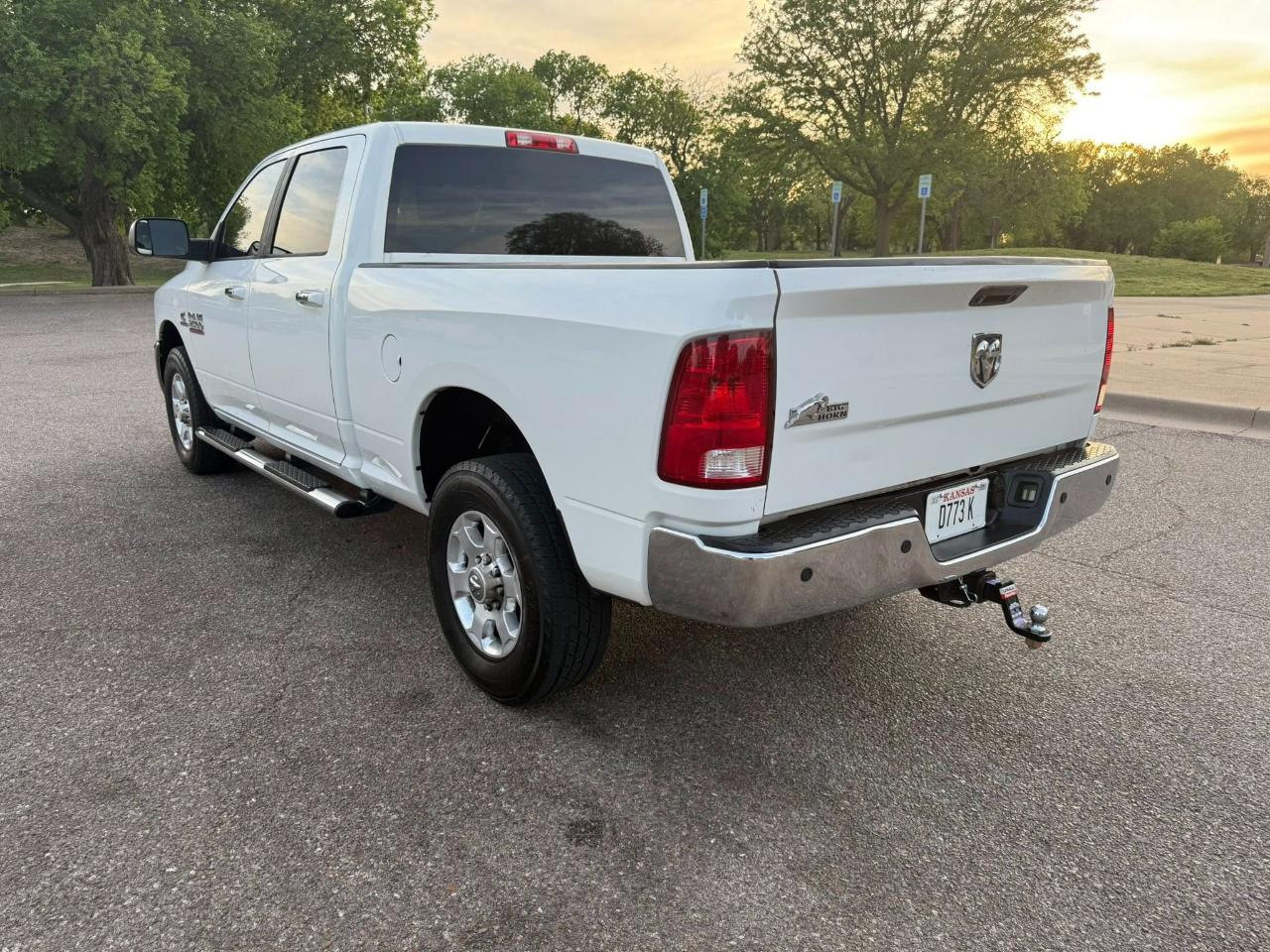 RAM 2500 SLT Crew Cab SWB 2WD 2016