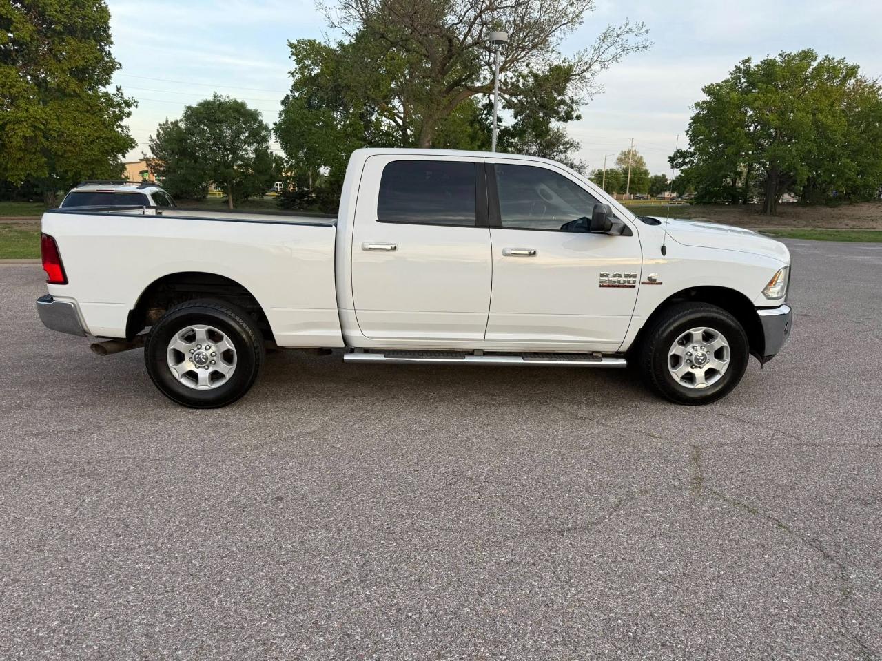 RAM 2500 SLT Crew Cab SWB 2WD 2016