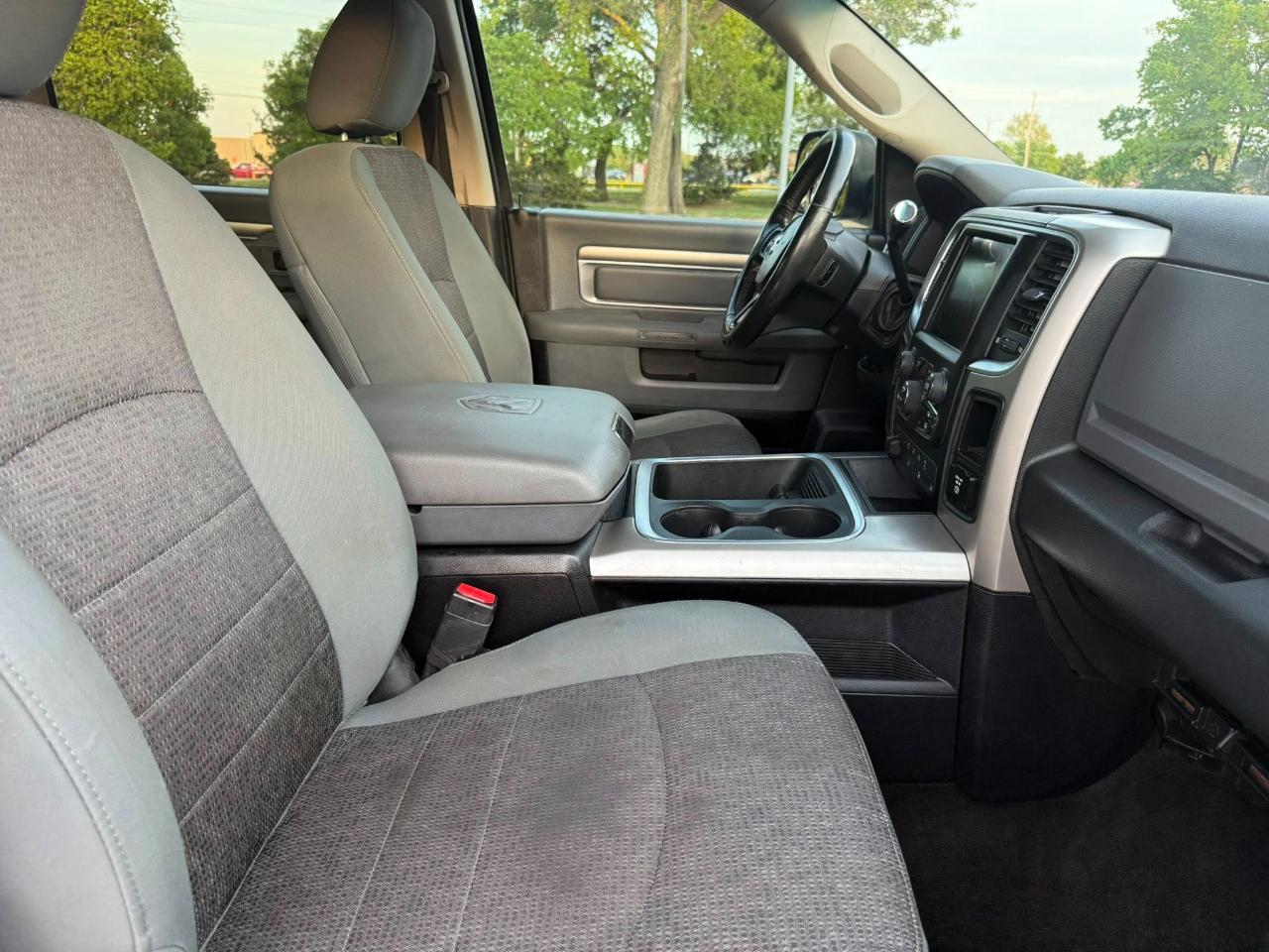 RAM 2500 SLT Crew Cab SWB 2WD 2016